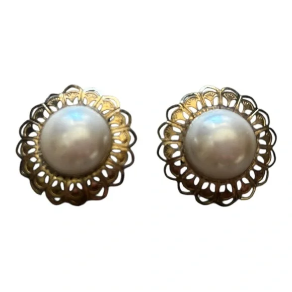 Vintage 1928 Brand Faux Pear and Gold Earrings - Picture 4 of 4